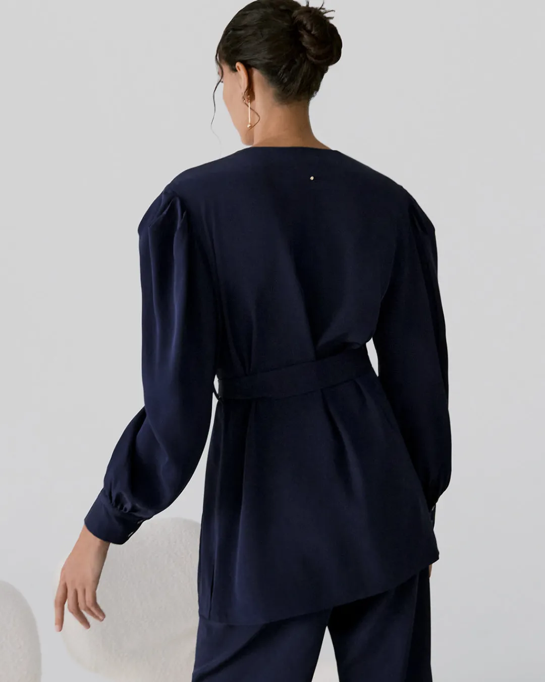 Sale Cuyana Silk Puff Sleeve Wrap Navy