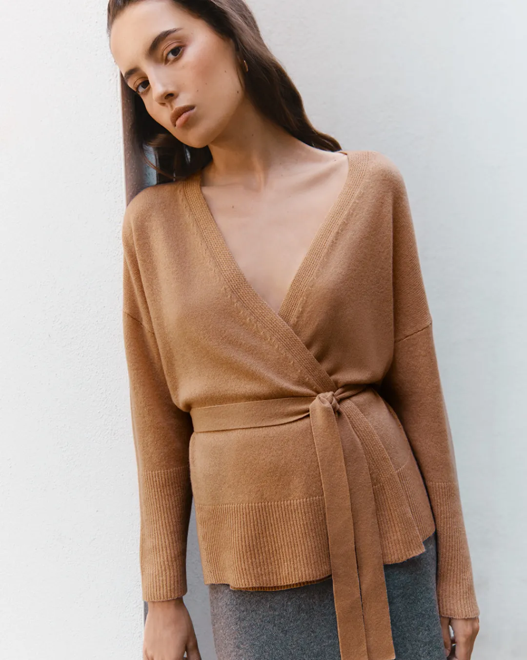 Best Cuyana Single Origin Cashmere Wrap Sweater Camel